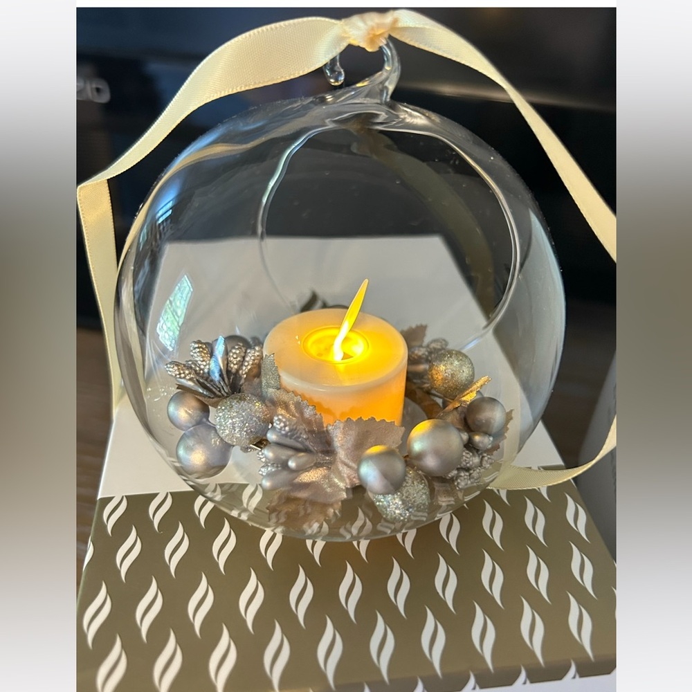 1 Luminara Flameless Berry Tea Light Candle Glass Ornaments gold w/ remote